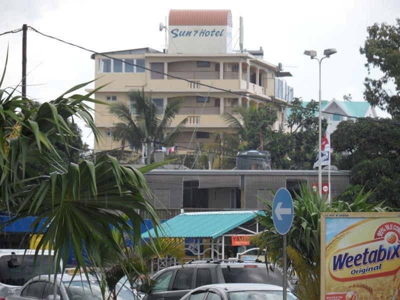 Sun 7 Guest House-Hotel Grand Baie Exterior photo